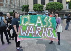Class WARhol